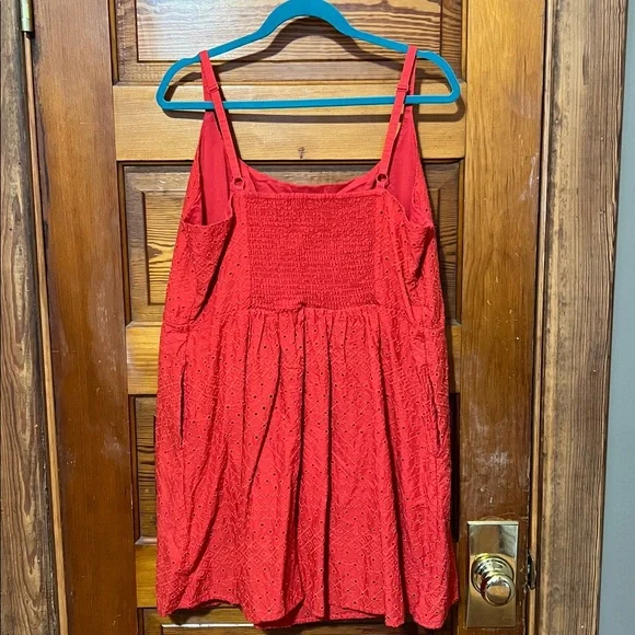Old Navy Dress Size 2x Lined With Overlay Red/Orange Pockets adjustable straps - Picture 3 of 5